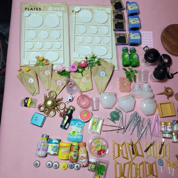 MGA Make it Miniverse Lifestyle Lot Koi Harry Potter Happy Hour Food Barbie Doll - Picture 2 of 16